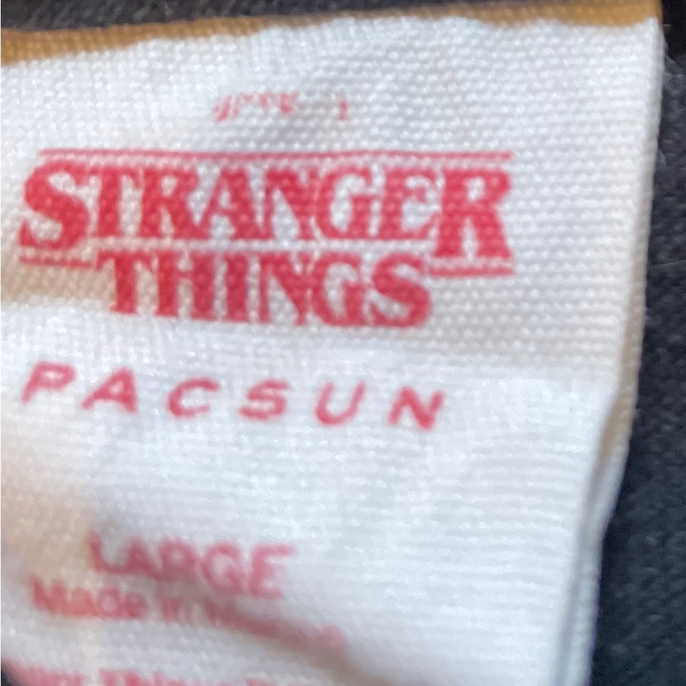 PAC Sun x Stranger Things 4 Max Portrait Turn Around T-Shirt black L SOLD OUT! - Picture 7 of 9